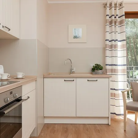 アパート Sosnowa ポビエロボ